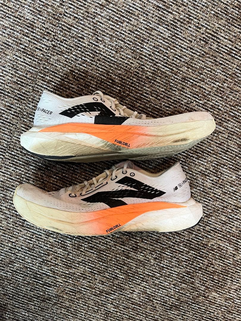 スパイク・シューズ new balance FuelCell SuperComp Pacer v2