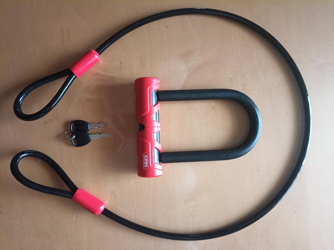 ABUS U字ロックとケーブルロックセット