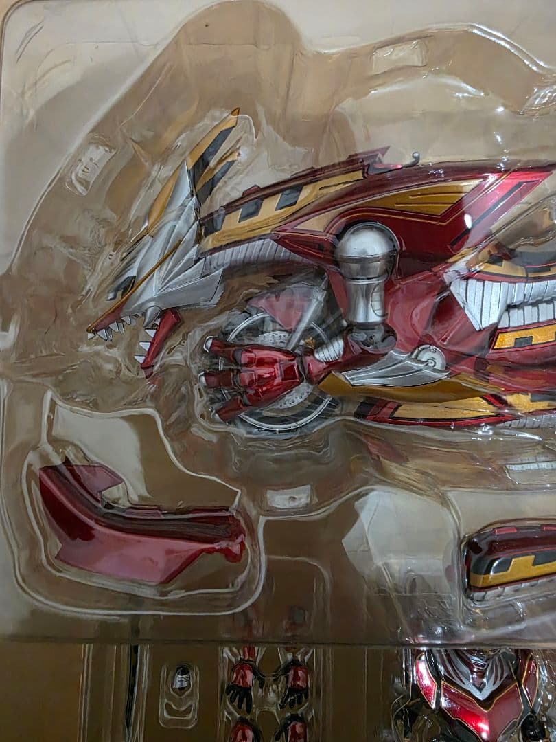 S.H.Figuarts 仮面ライダー龍騎サバイブ&ドラグランザーセット