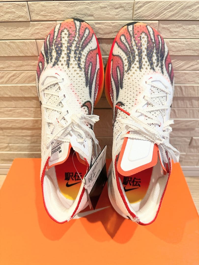 新品未使用　ヴェイパーフライネクスト%3 27cm