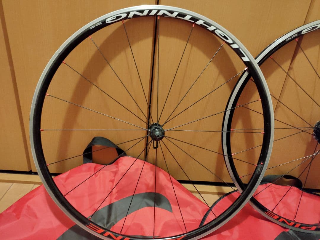 前後1330g ライトニングアルパイン　ホイール　フルクラム　ホイールバッグ