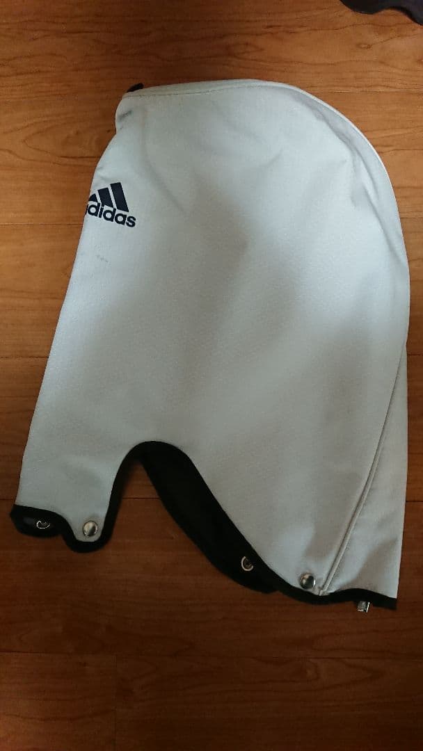 adidas キャディバッグ AWU39