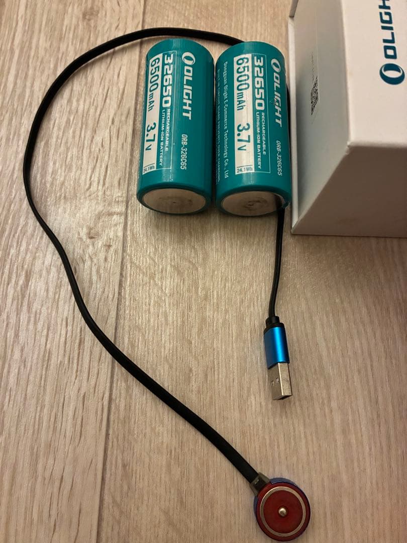 OLIGHT オーライト MarauderMini オレンジ 予備バッテリー付き