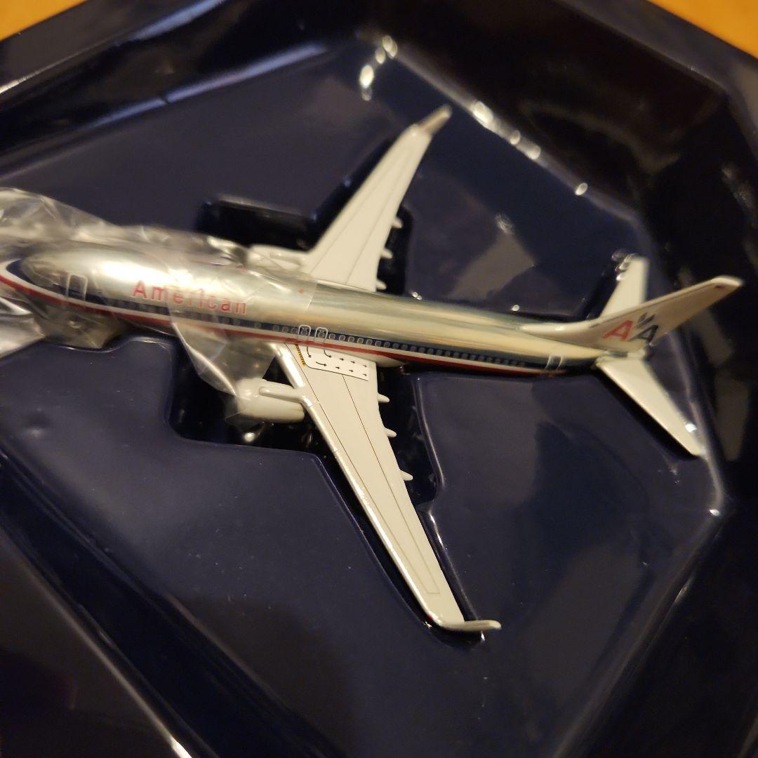 航空機・ヘリコプター AmericanAirlines BOEING737-800