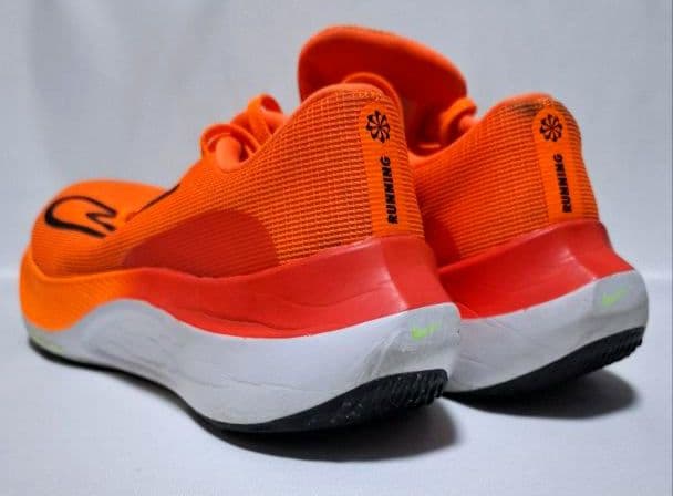 NIKE　ZOOM FLY 5　27.5cm　中古品