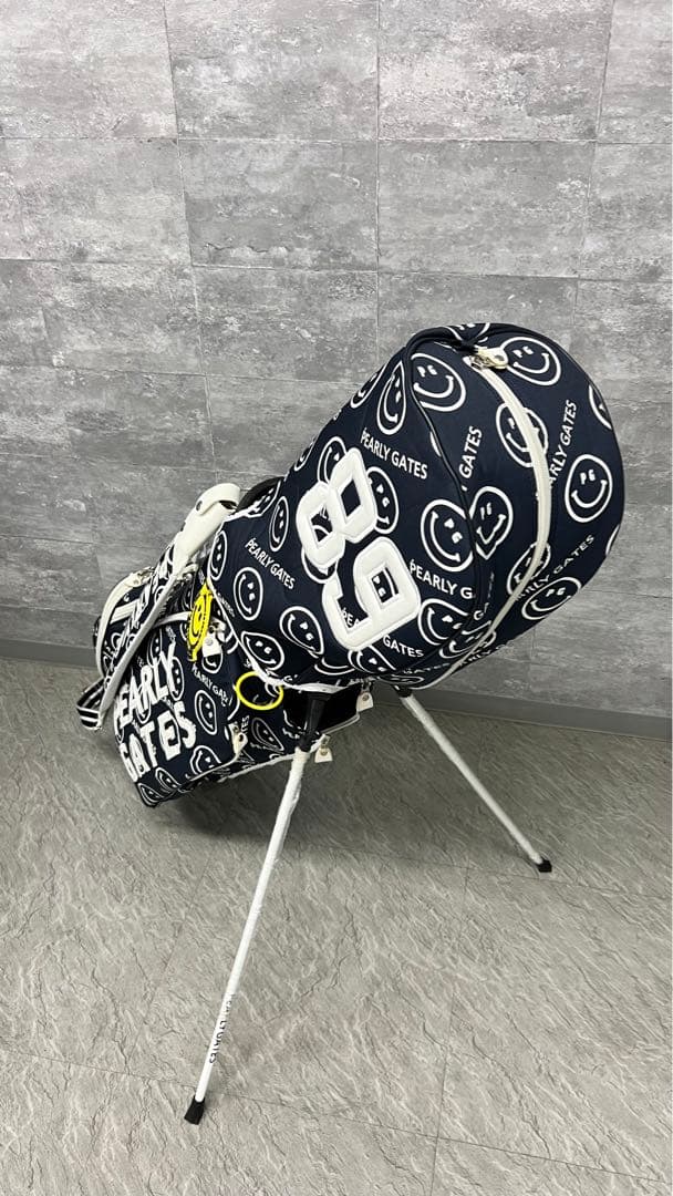 ★人気完売品★ PEARLY GATES ビッグスマイリーキャディバッグ