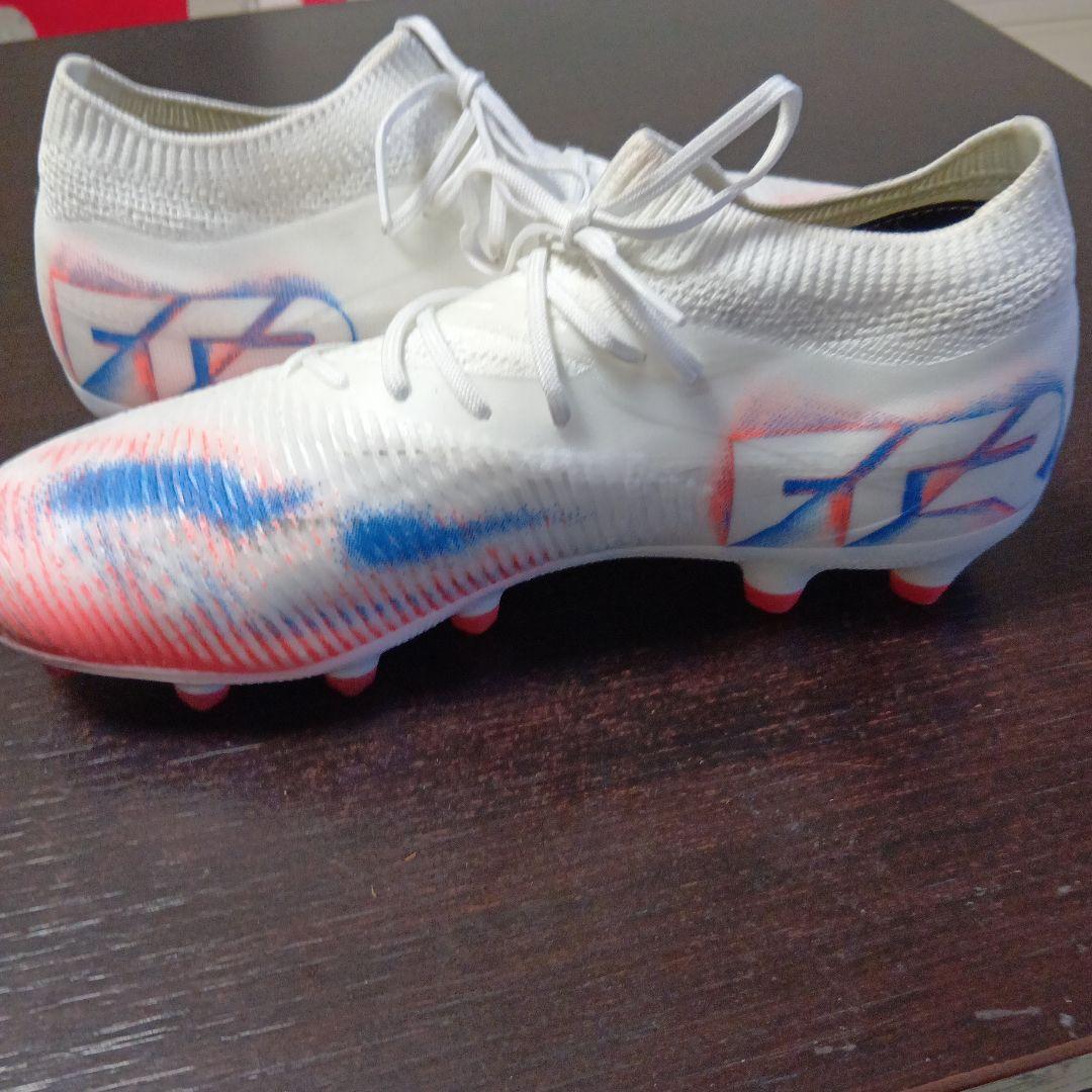 PUMA サッカースパイク フューチャー 8 マッチ HG/AG