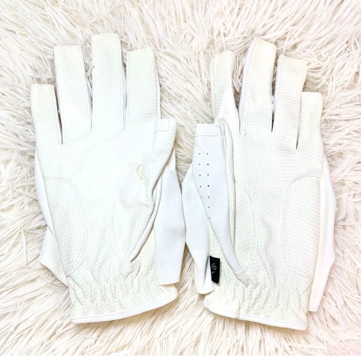 新品未使用品✨ゴルフ グローブ ビジュー フリル お洒落♪ 可愛い