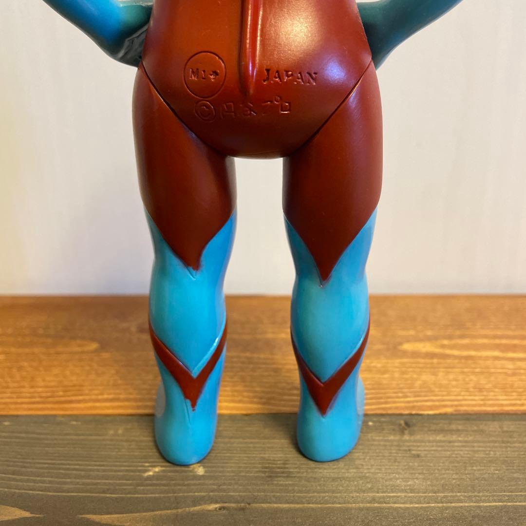M1号　ニセウルトラマン