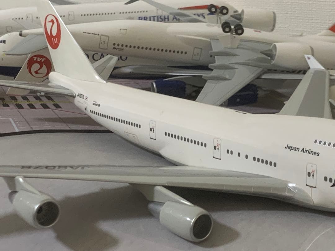 昭和ろく‼️ホーガン１／２００ＪＡＬ／Ｂ７４７-４００２代目鶴丸塗装機