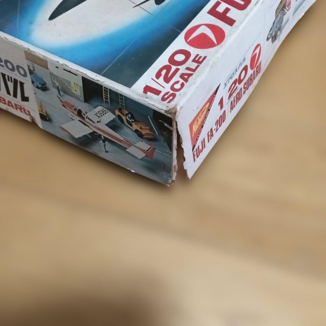 1/20スケール FUJI FA-200 Aerosubaruプラモデル