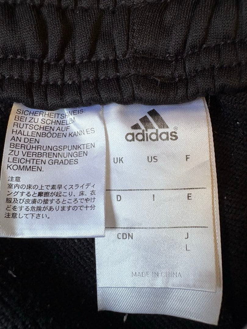 【美品】adidas マンチェスター・ユナイテッド トレーニングパンツ