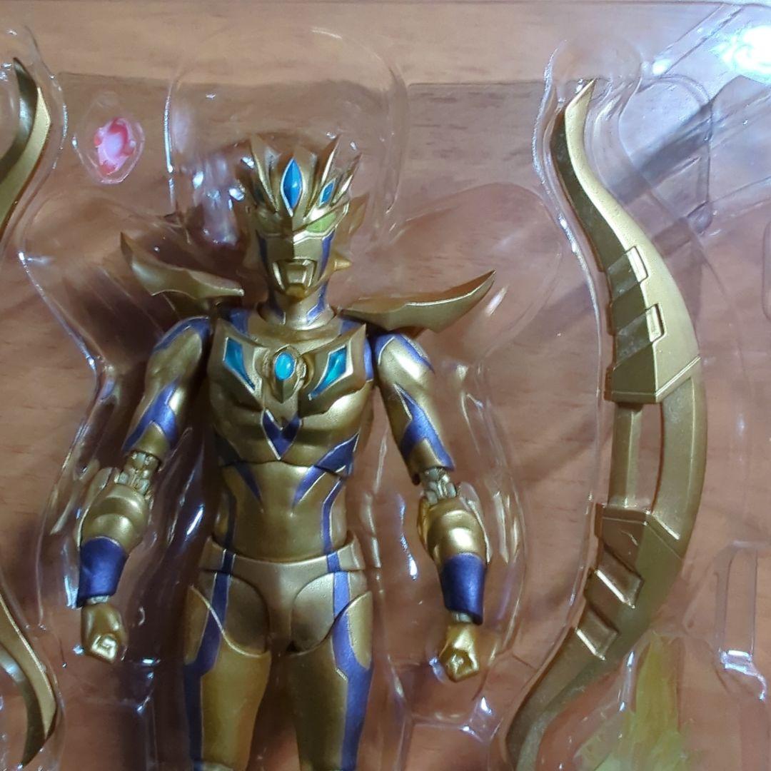 ウルトラマンゼロビヨンド（ギャラクシーグリッター）