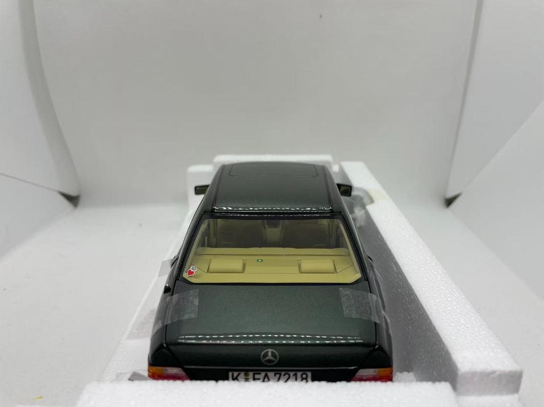 304-055 ノレブ 1/18 メルセデスベンツ 230 E 1990