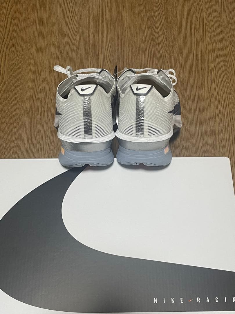 新品未使用Nike ヴェイパーフライ4￼ 25