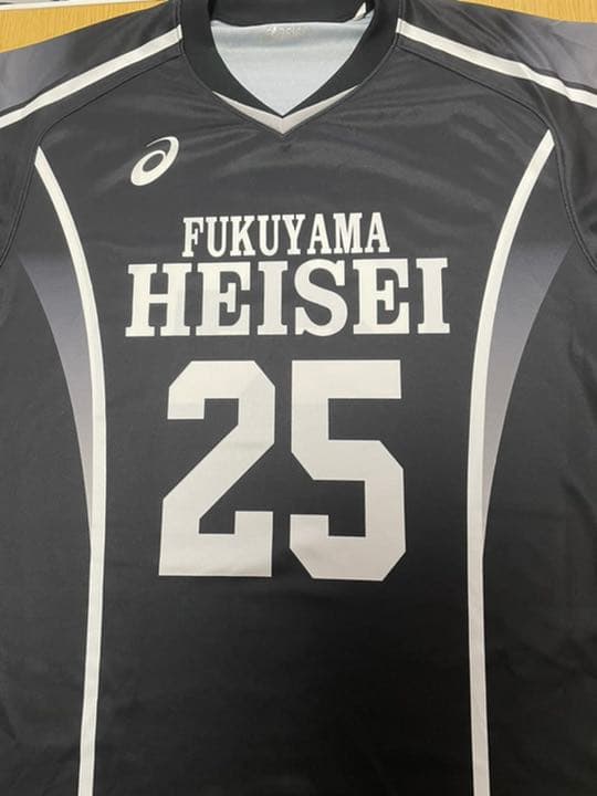 福山平成大学 バレーボール ユニフォーム 黒・シルバー 2XL
