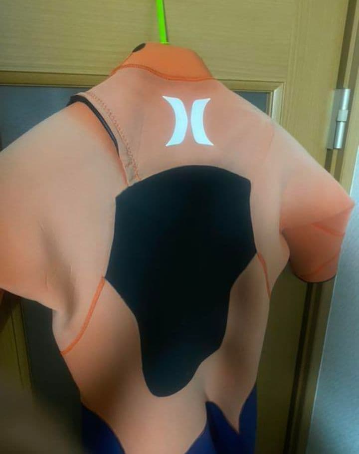 ザ*ル様 Hurley 半袖ウェットスーツ