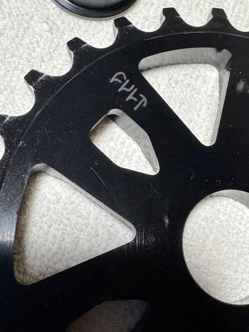 BMX スプロケットCULTカルト MEMBER V2 SPROCKET 28T