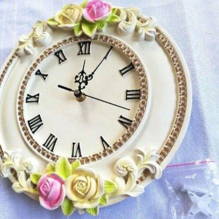 ☆新品　バラ　壁掛け時計　静音　アンティーク調　掛け時計　ヨーロッパ　シャビー