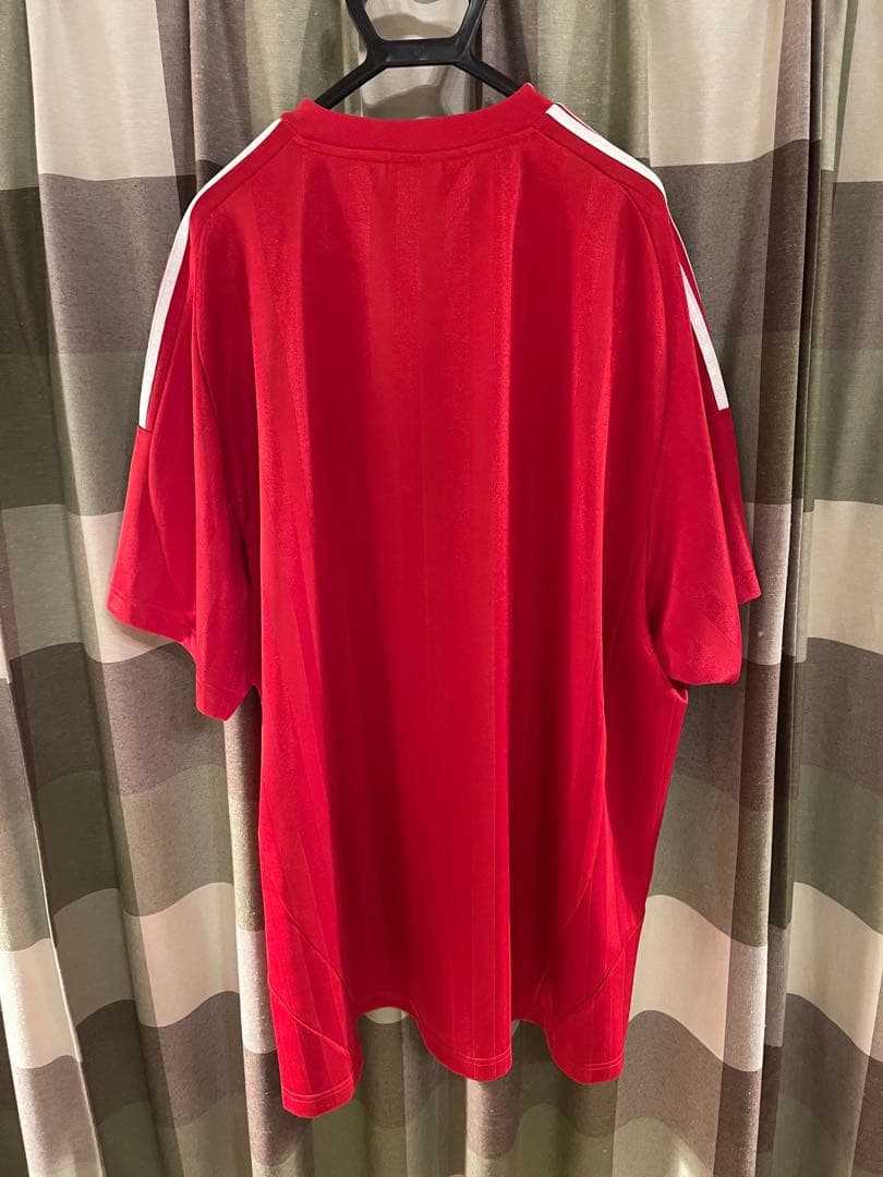 BALENCIAGA(バレンシアガ) adidasフットボール Tシャツ 赤