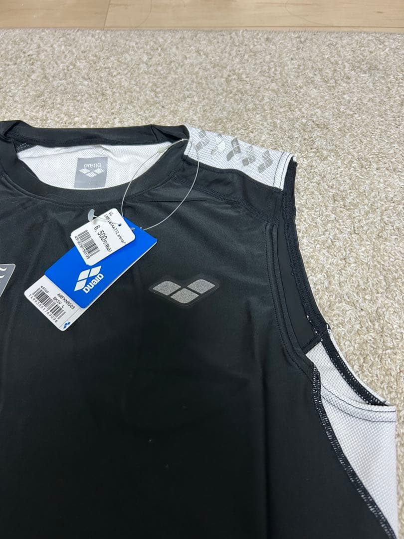 レスミルズ（BTSJ）　arenaタンクトップ　ボディコンバット　トレーニング