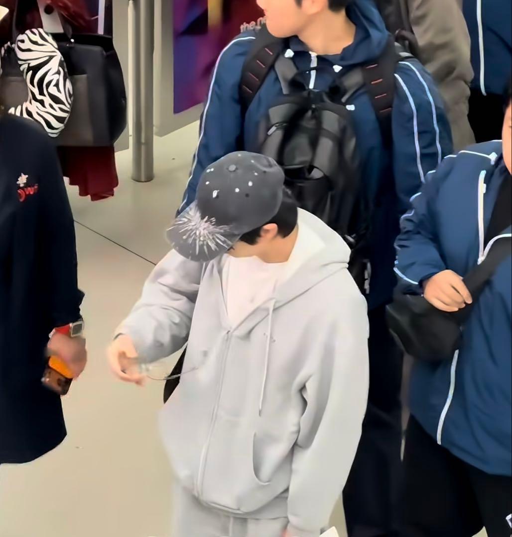 ジン着用　BTS POPUP BALL CAP 黒 帽子ARIRANG