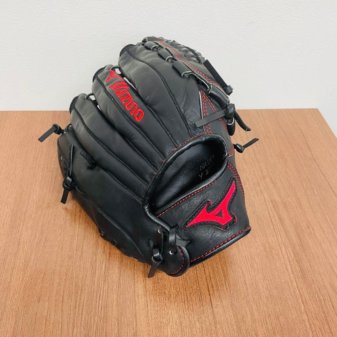 【Mizuno】ミズノ　軟式グローブ 黒/赤 右手用　即戦力　美品