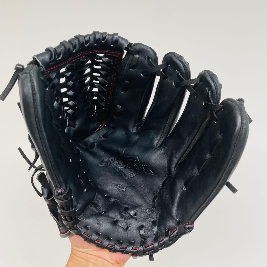 【Mizuno】ミズノ　軟式グローブ 黒/赤 右手用　即戦力　美品