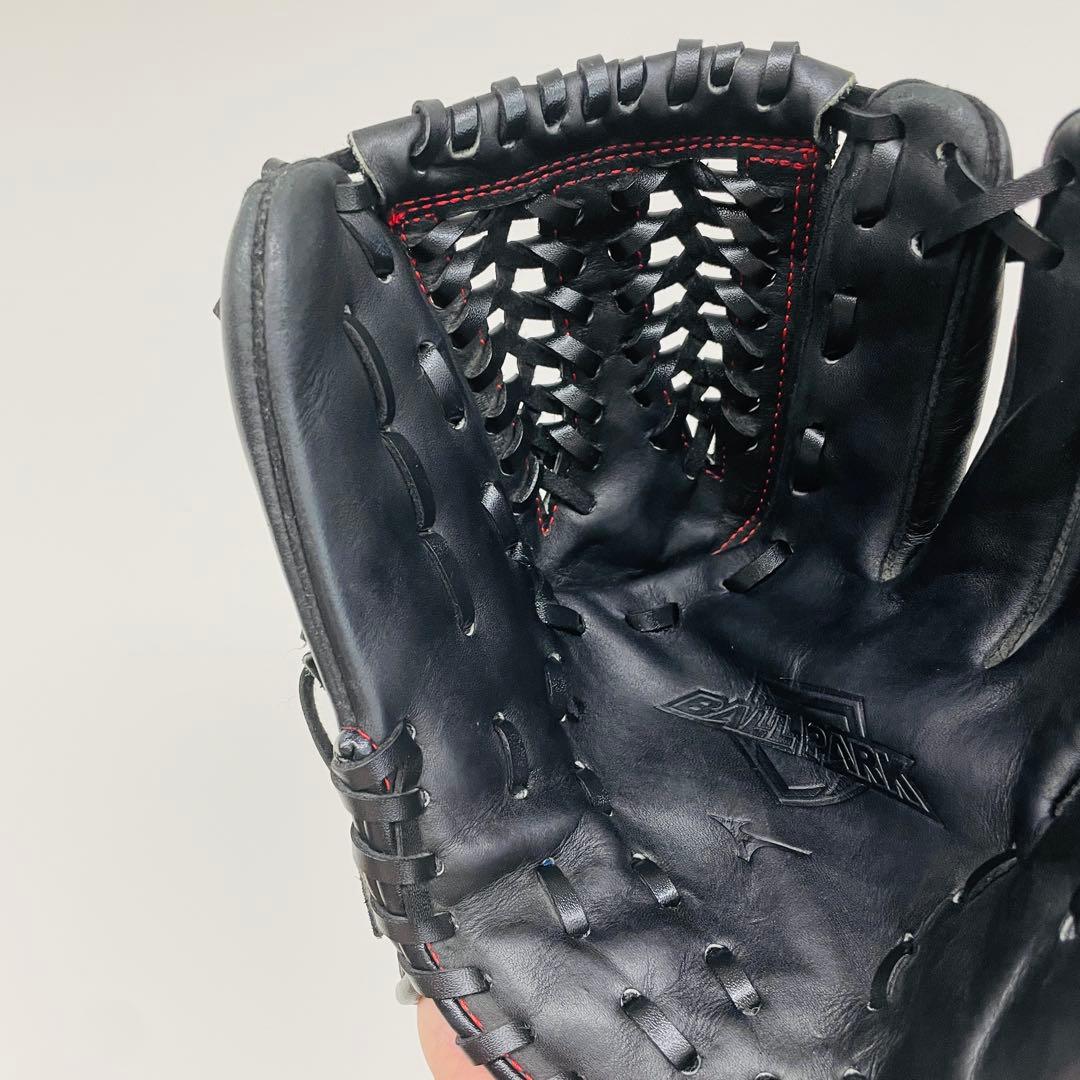 【Mizuno】ミズノ　軟式グローブ 黒/赤 右手用　即戦力　美品