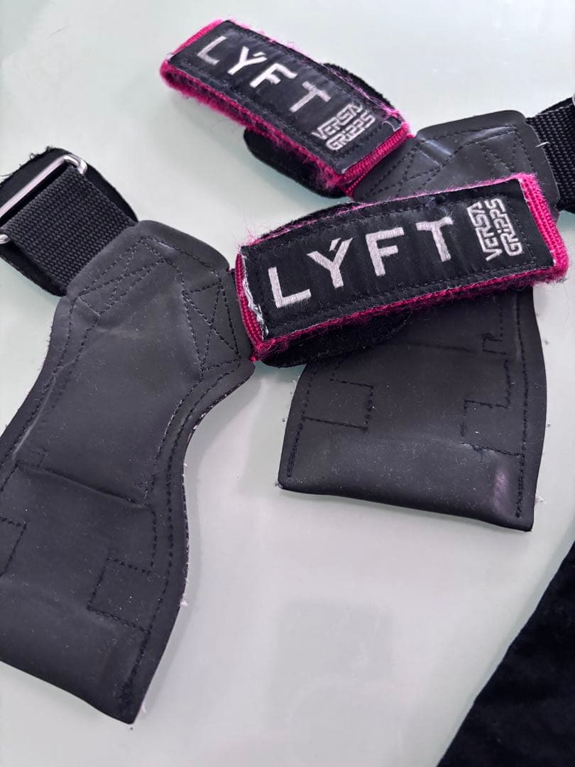 LYFT パワーグリップ S 収納袋付き