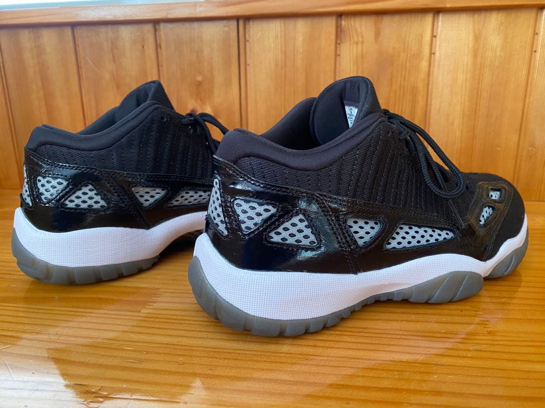 yosy 　NIKE ナイキ　エアジョーダン11 レトロ　27cm