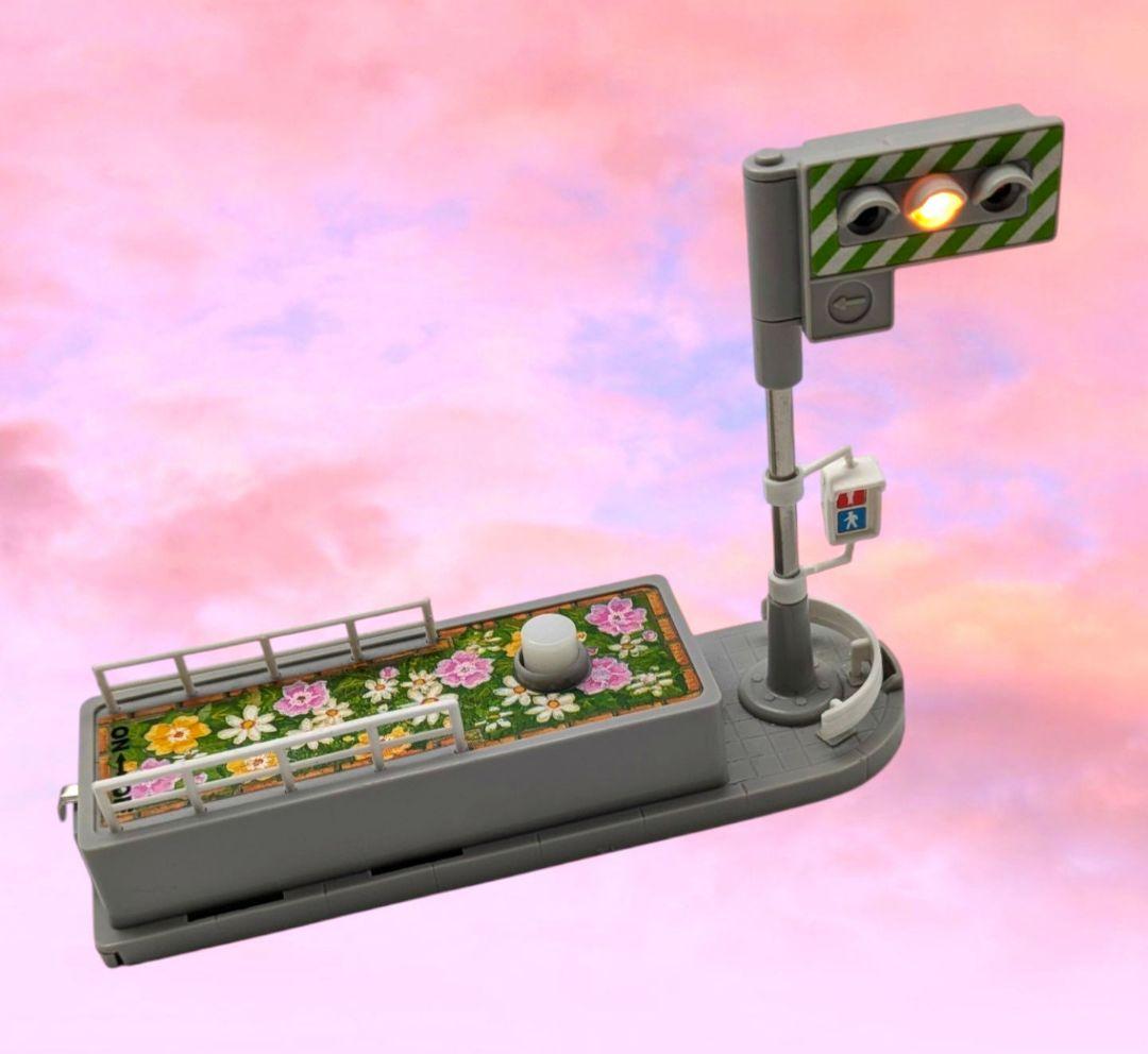 廃盤レア! トミカタウン 旧信号機 稼働品 花柄版 旧トミカ トミカタウン信号機