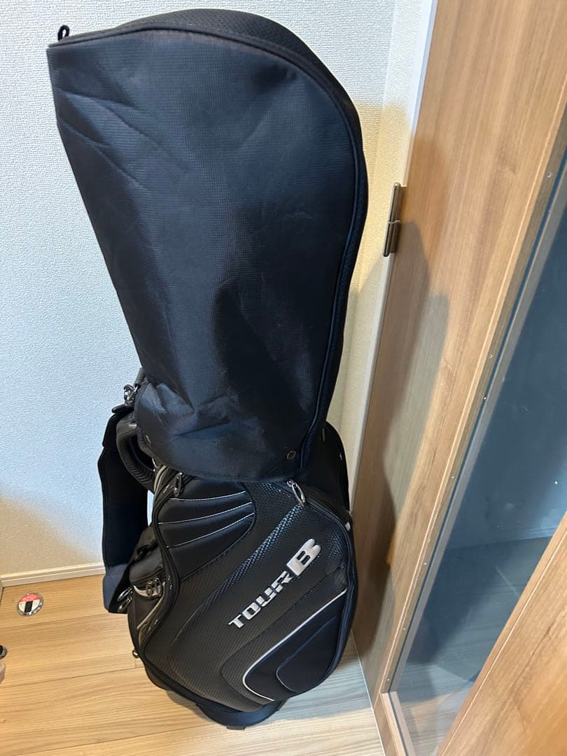 ブリヂストン B1 ドライバー、スプーン、ユーティリティセット、キャディバッグ付