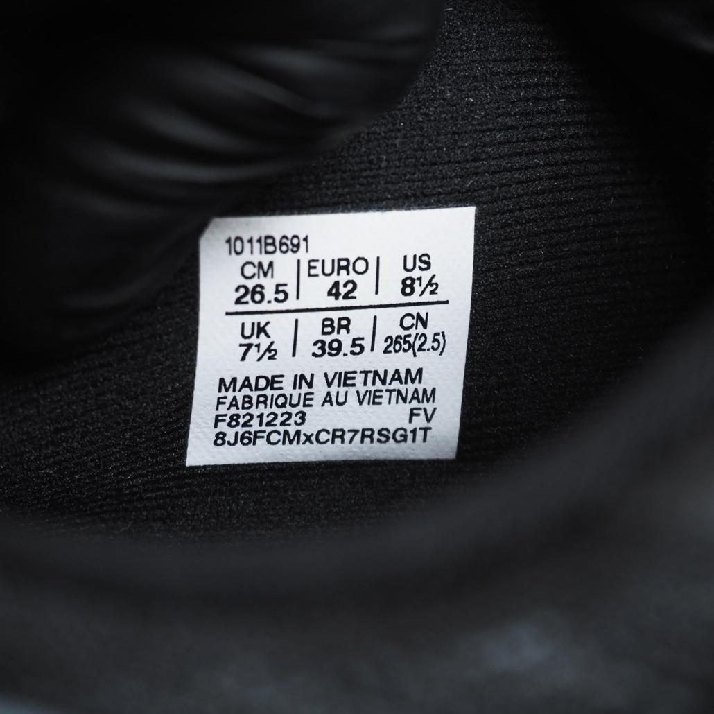 美品 ASICS GT-2000 12 ワイド 1011B691 グレー26.5