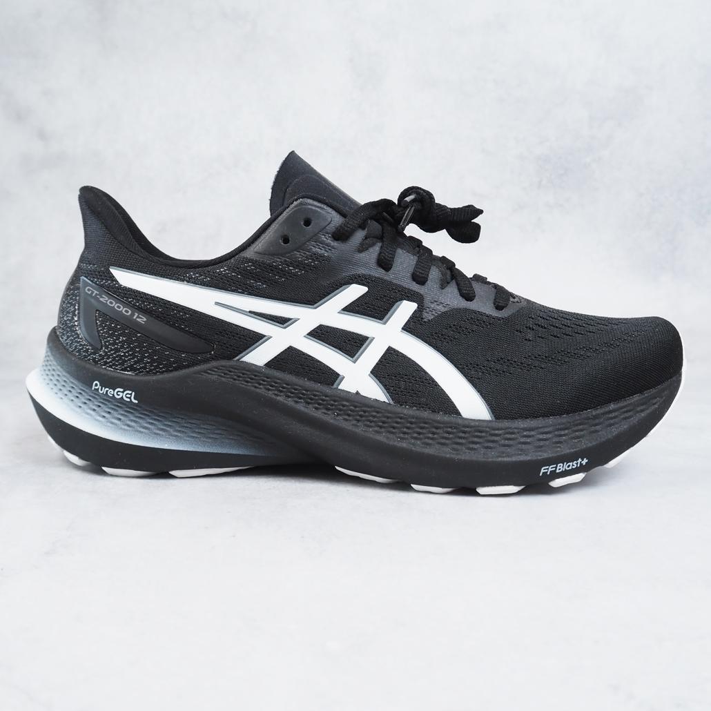 美品 ASICS GT-2000 12 ワイド 1011B691 グレー26.5