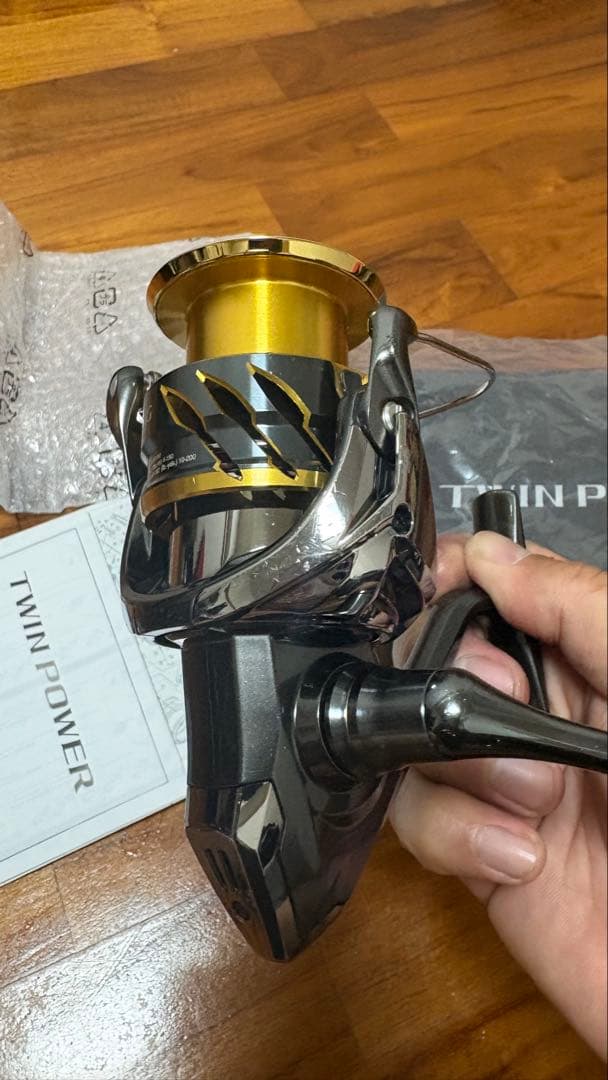 SHIMANO TWIN POWER スピニングリール　4000xg
