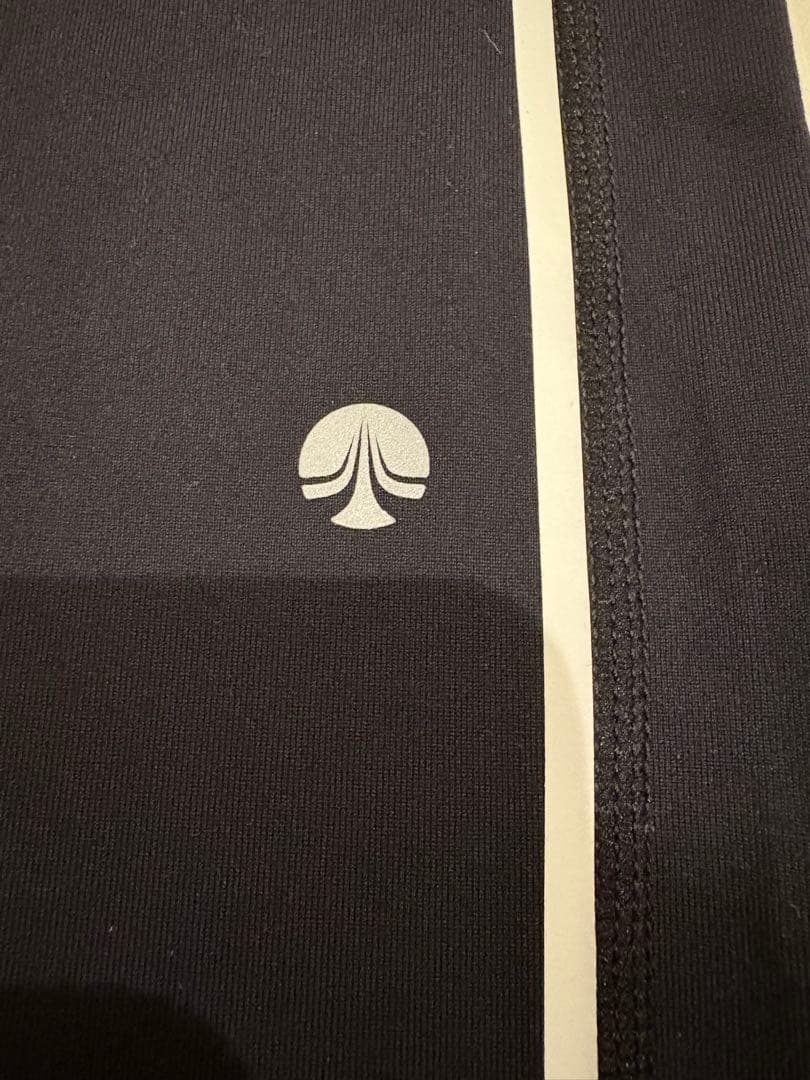 美品【SUKALA】 カラーラインレギンス ヨガレギンス　Mサイズ