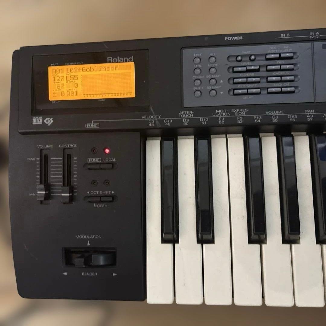 Roland SK-88 Pro 88鍵盤シンセサイザー