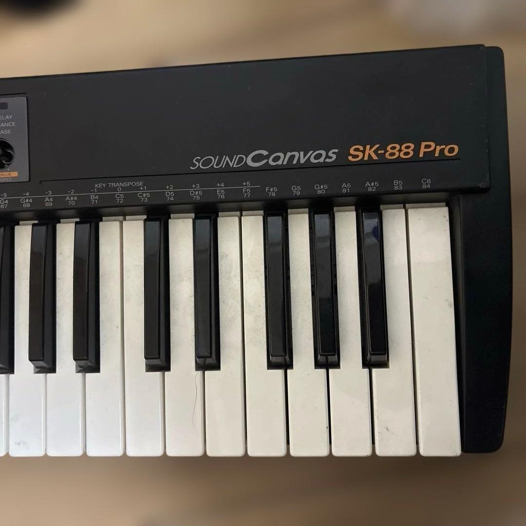 Roland SK-88 Pro 88鍵盤シンセサイザー