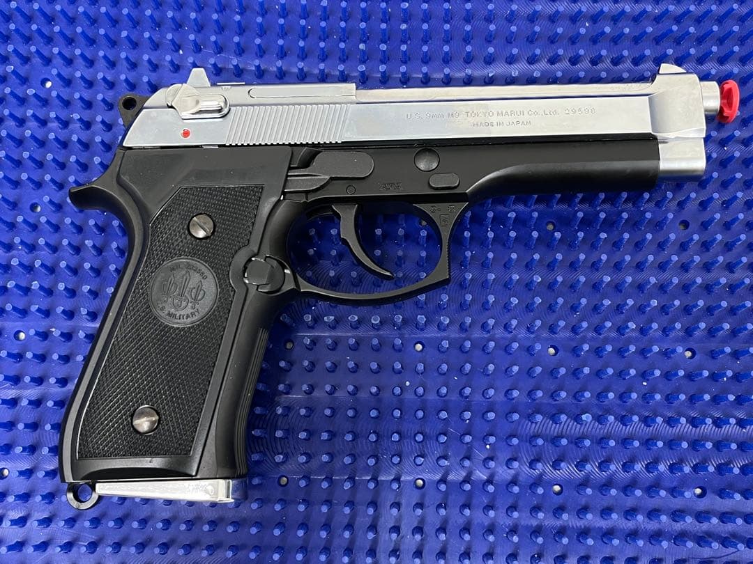 東京マルイ　ガスブローバック　Ｍ92Ｆ　ミリタリーモデル　スライドシルバー