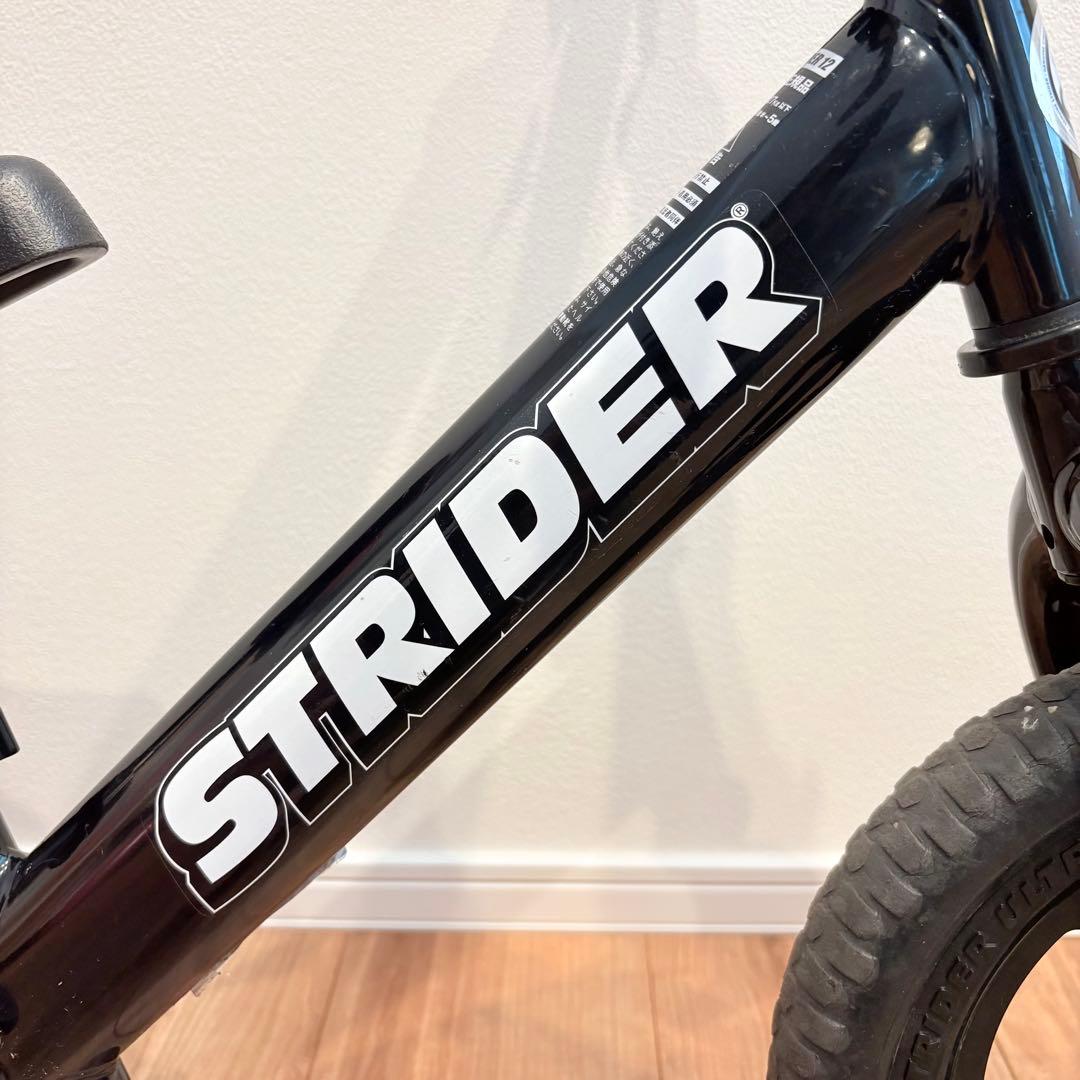 STRIDER！ストライダー12インチブラック黒バランスバイクスポーツモデル