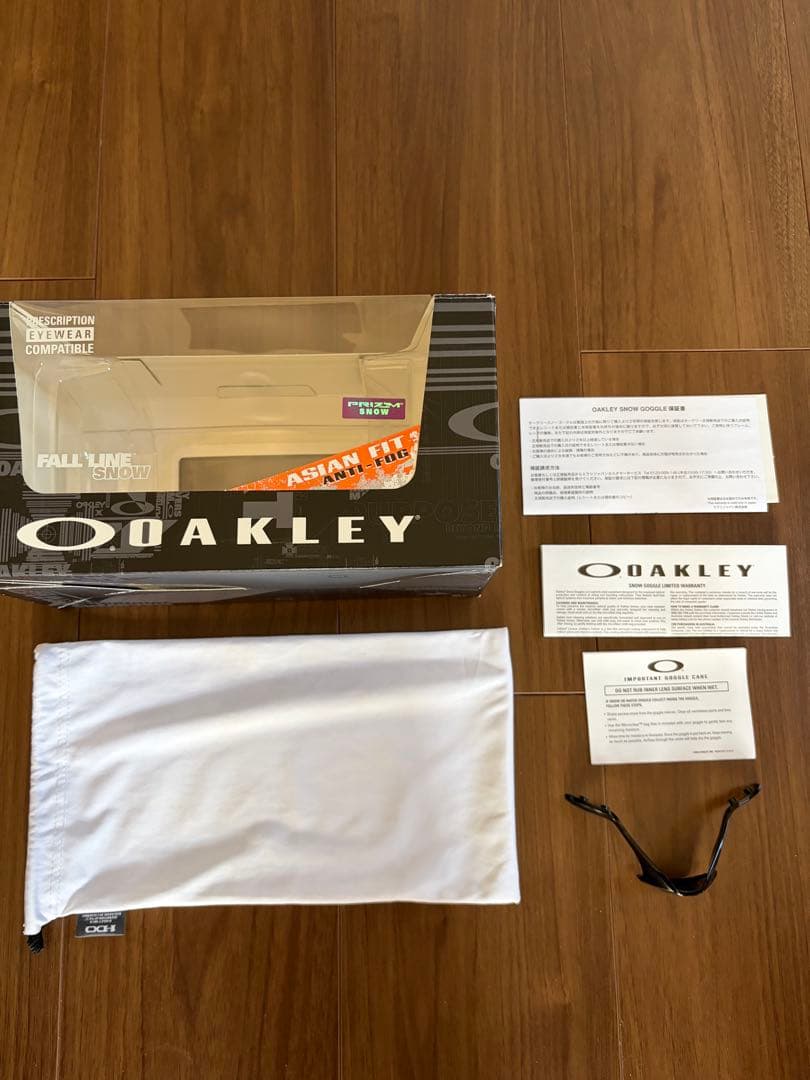 megumilk☆／OAKLEY オークリー ゴーグル FALL LINE