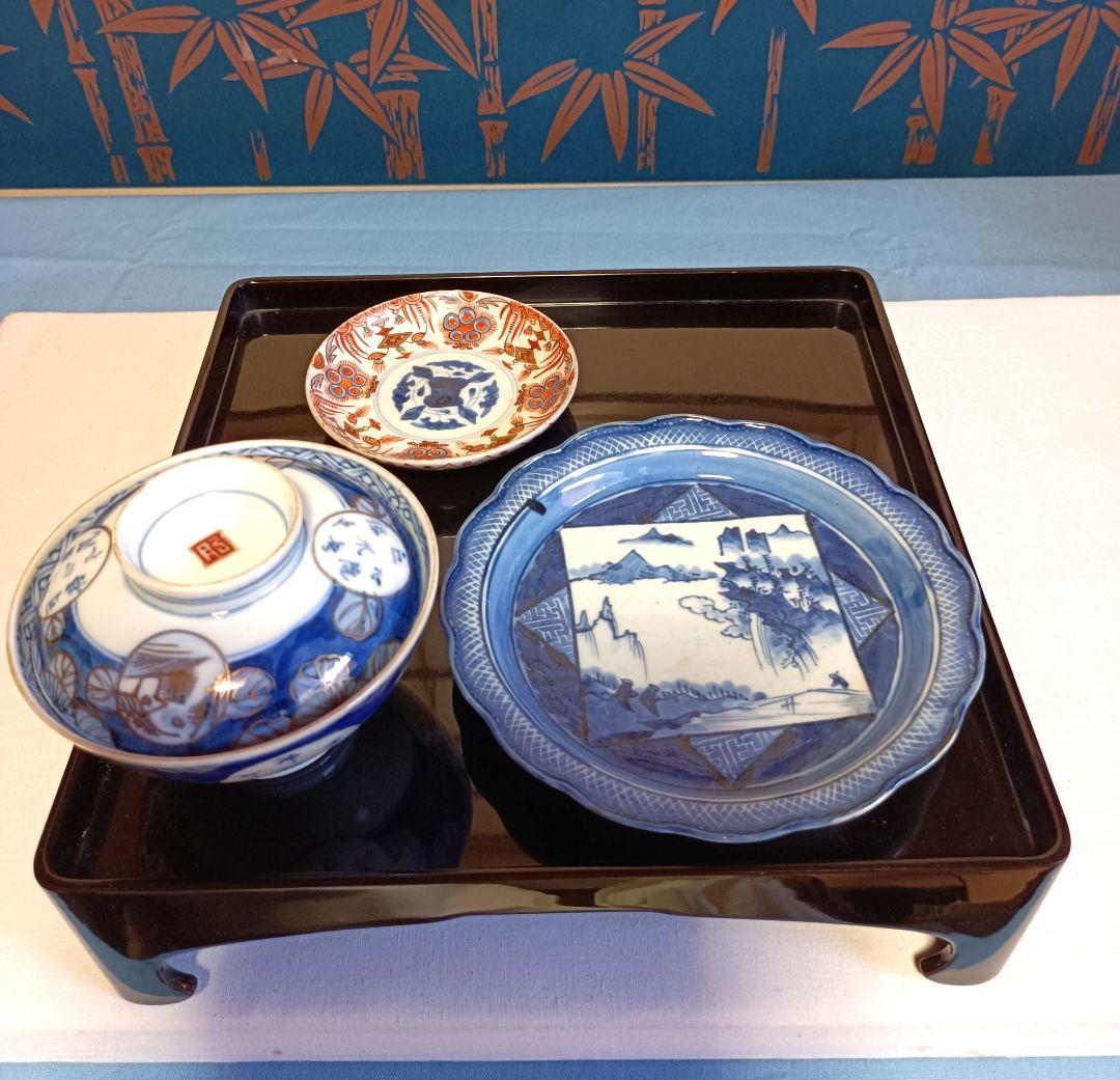 御膳セット(黒塗御膳1.椀1.金蒔絵吸物椀1.色絵小皿1.中皿1.)