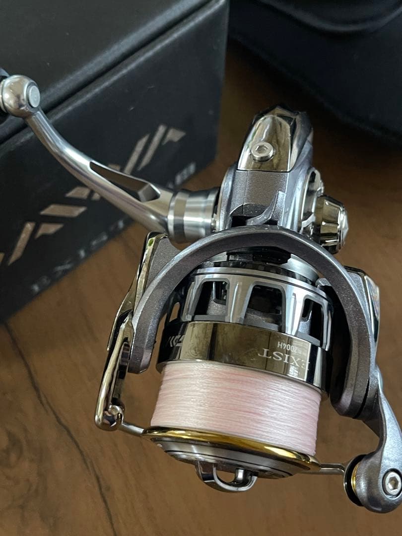 [美品]DAIWA EXIST 2004H スピニングリール