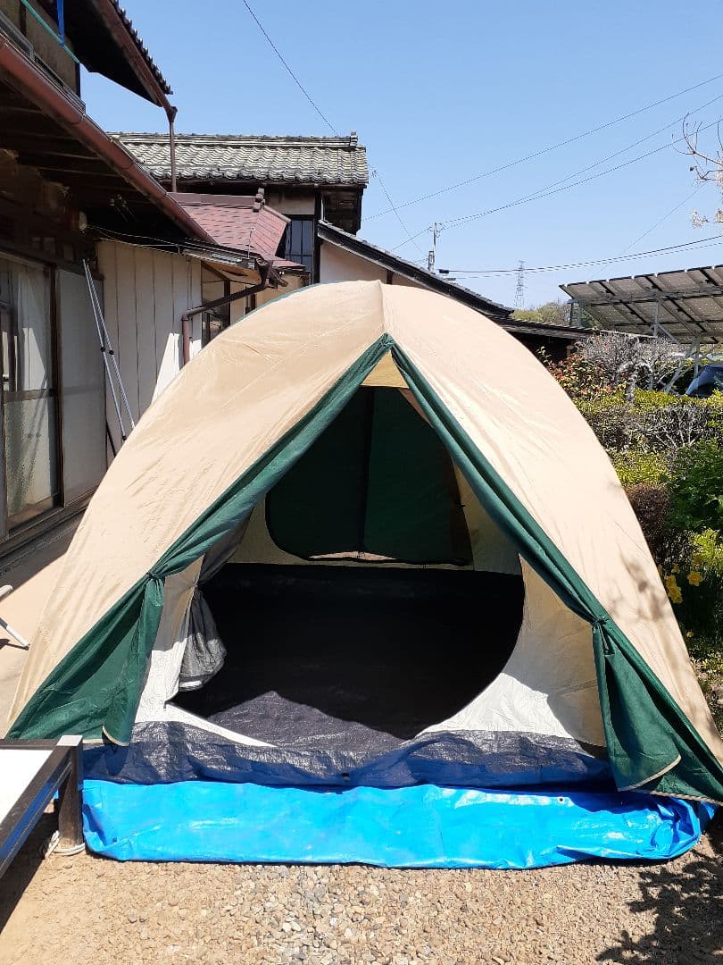 ドーム型キャンプテント ベージュ・緑