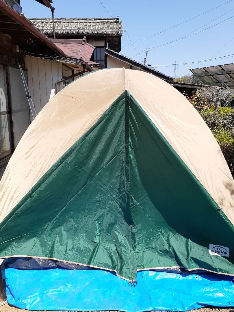 ドーム型キャンプテント ベージュ・緑