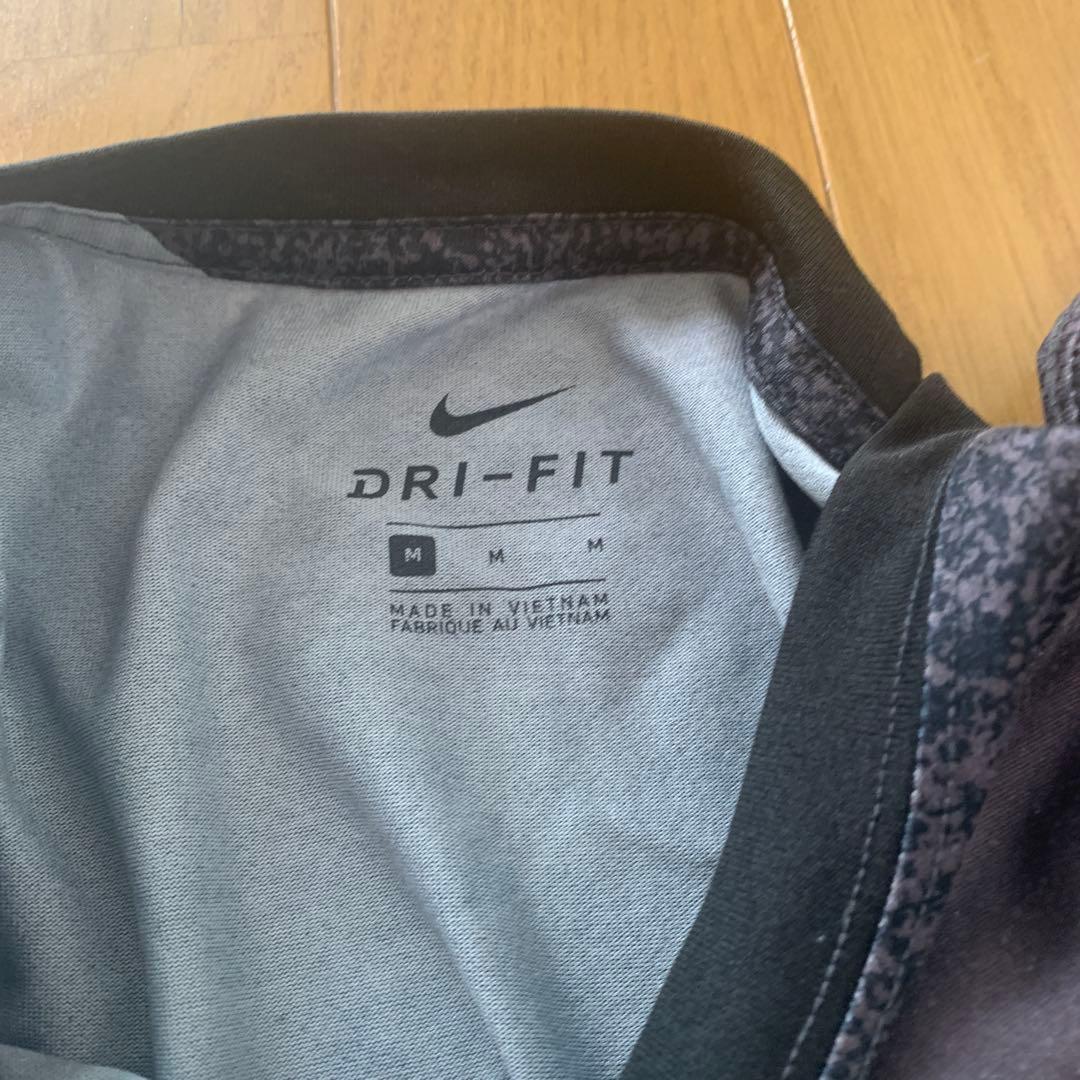 NIKE スポーツシャツ　メンズ