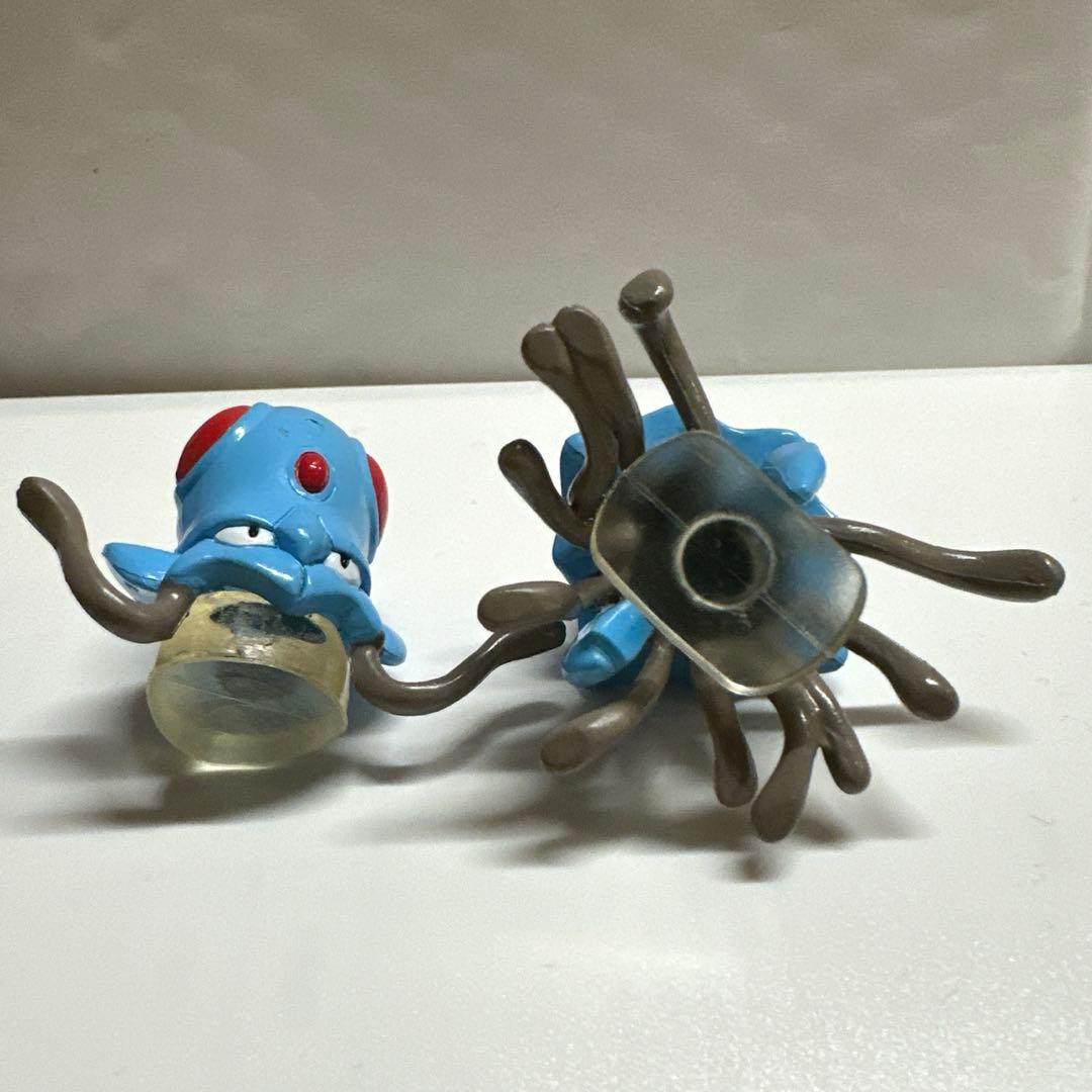 ポケモン　【初期】 モンコレ　メノクラゲ　ドククラゲ