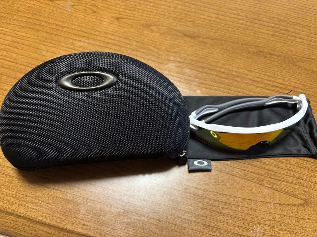 美品☆Oakley OO9208 スポーツサングラス