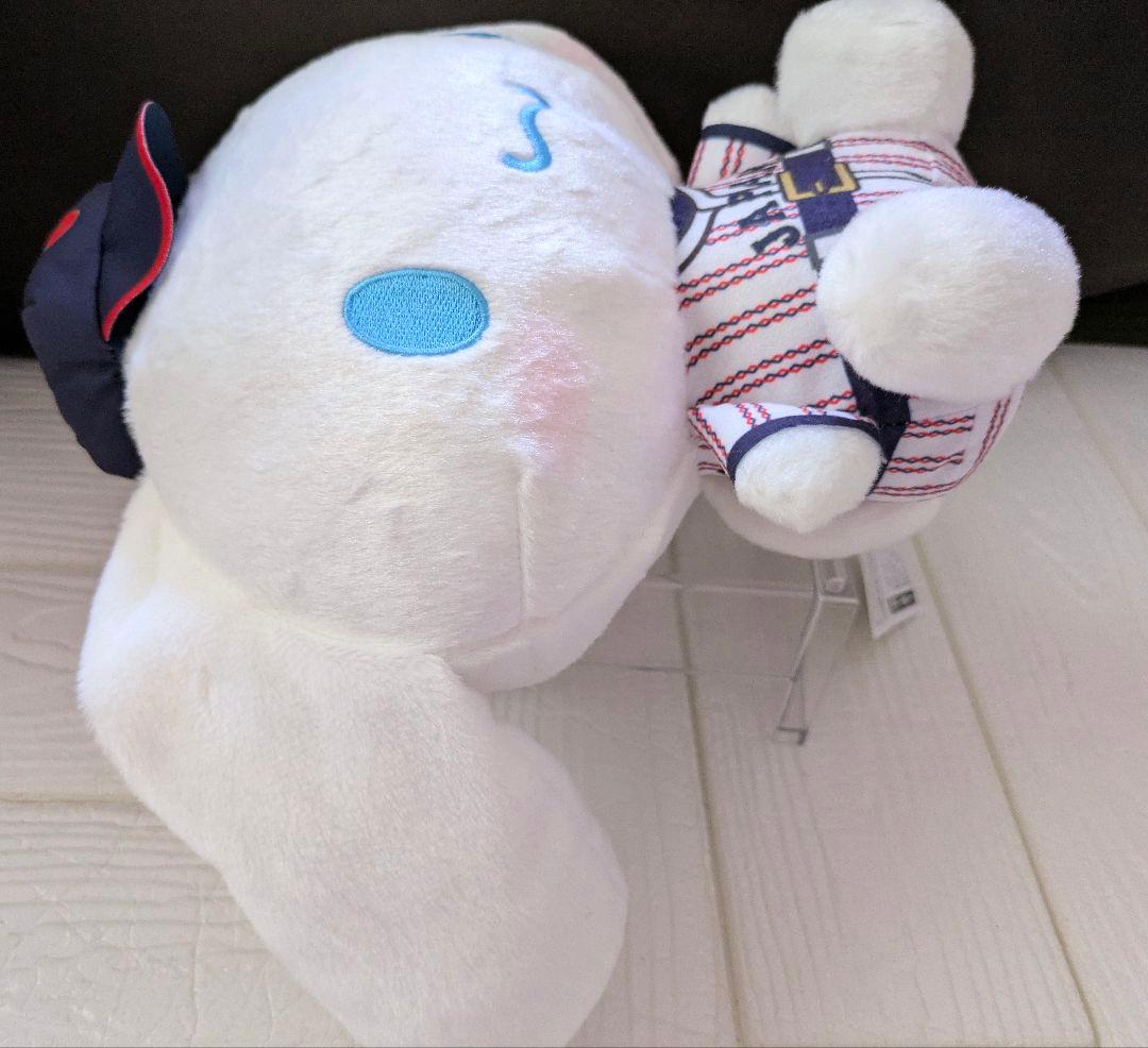 侍ジャパン×サンリオキャラクターズ　クッション　ぬいぐるみ　シナモロール